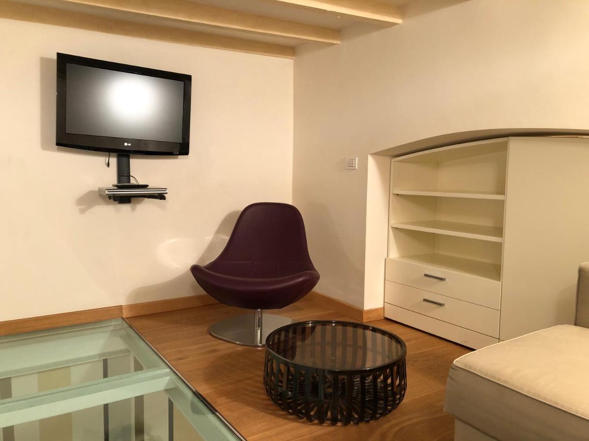 La Casina In Burlamacchi Milano Exteriör bild